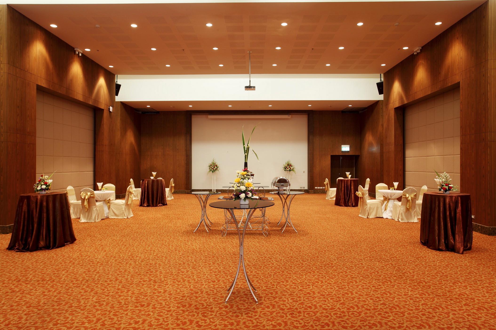 Centara Life Government Complex Hotel & Convention Centre Chaeng Watthana Bangkok Exterior photo