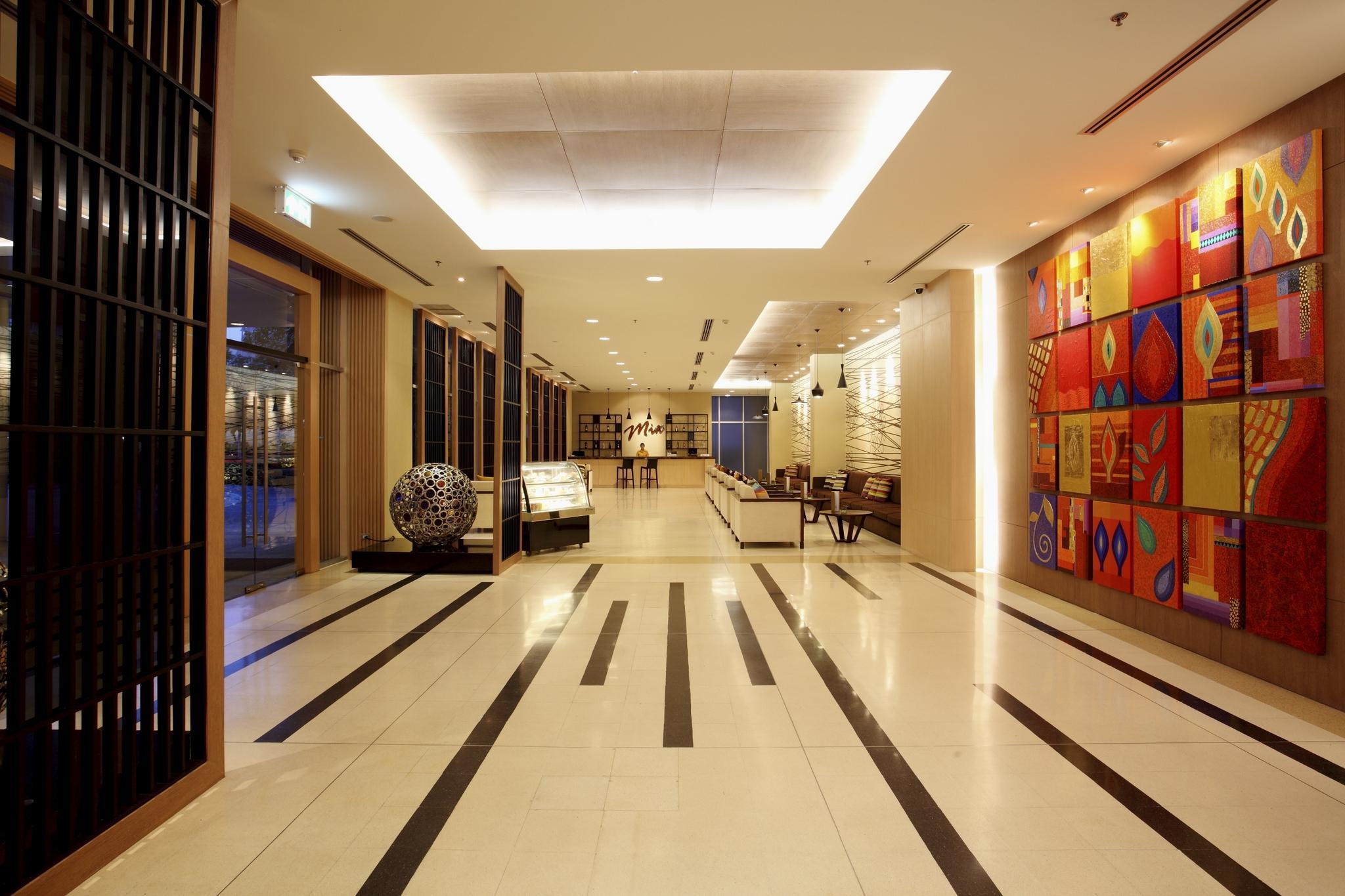 Centara Life Government Complex Hotel & Convention Centre Chaeng Watthana Bangkok Exterior photo