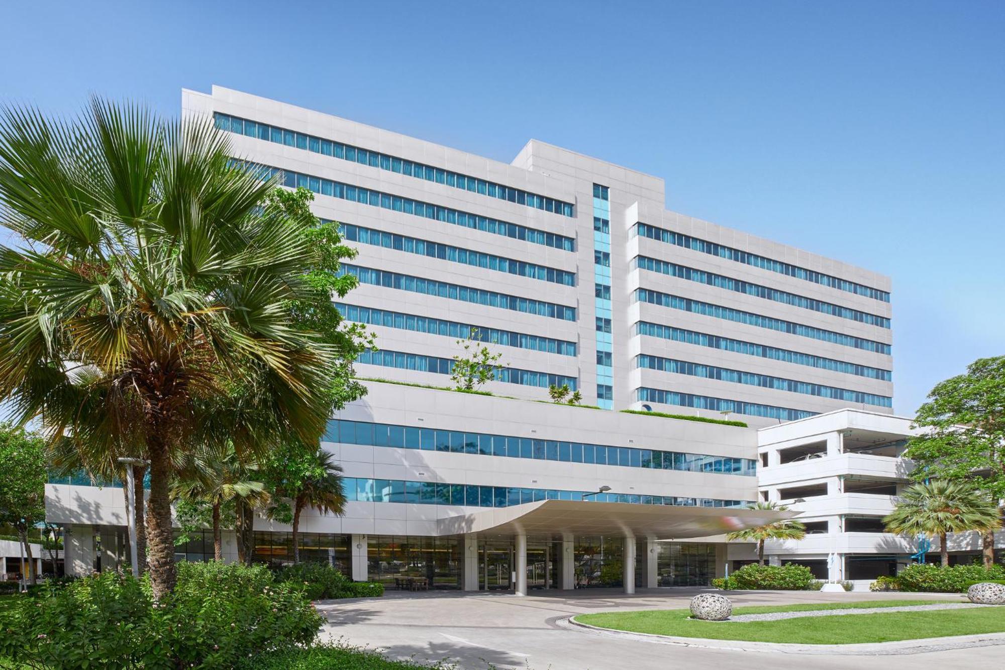 Centara Life Government Complex Hotel & Convention Centre Chaeng Watthana Bangkok Exterior photo